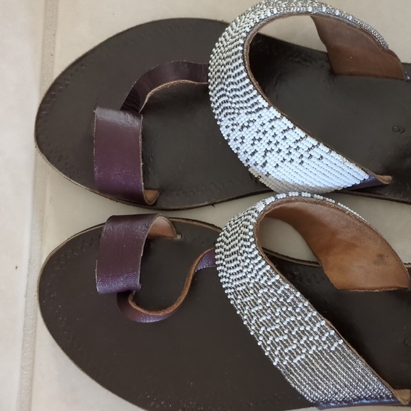 Beaded flat Indian style sandals - Picture 2 of 7